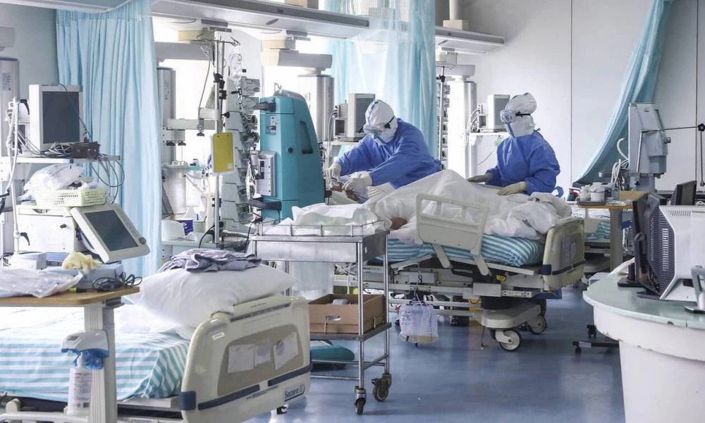 Κορωνοϊός: Δείτε τι κάνει ο ιός στους πνεύμονες